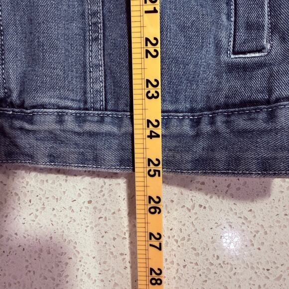 ASOS Mens Denim Jacket Large Classic Trucker Light Wash Casual Streetwear Cotton - Picture 7 of 8